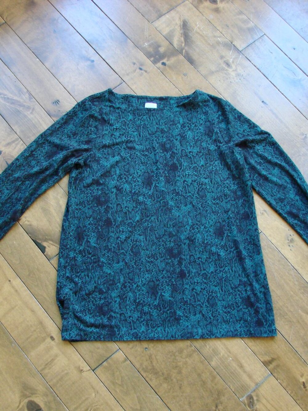 Chico's Tunic Top Blouse Dress Black Green Teal Snake Print Size 2 Large
